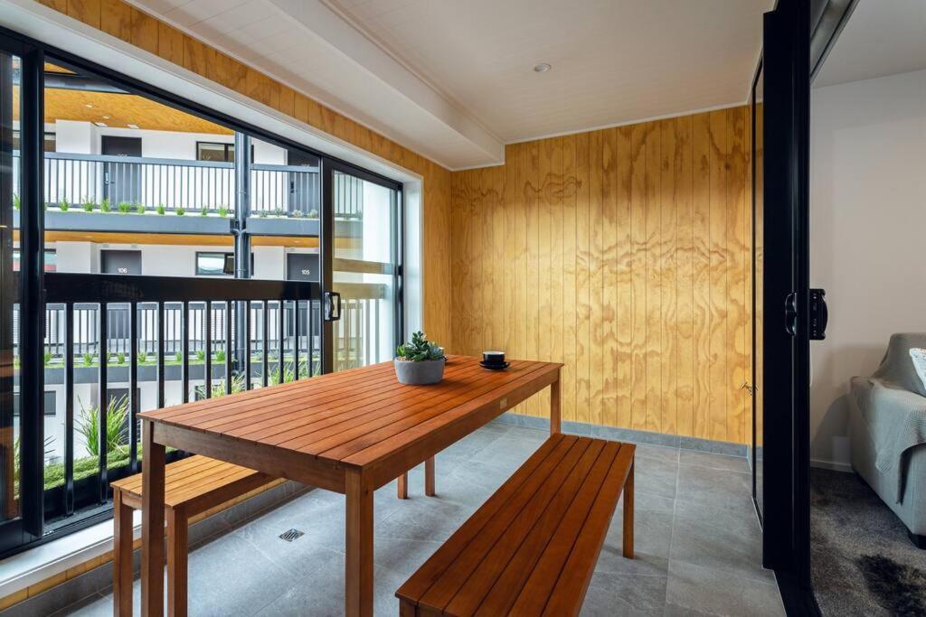 Stellar Central City Apartment - Hagley Park Крайстчърч Екстериор снимка
